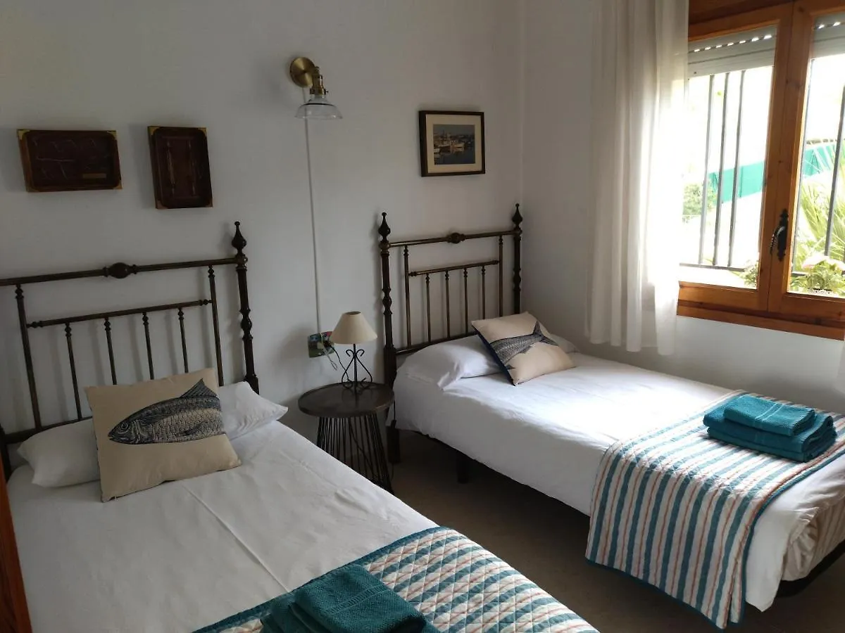 Sunny Holiday Home Крешель