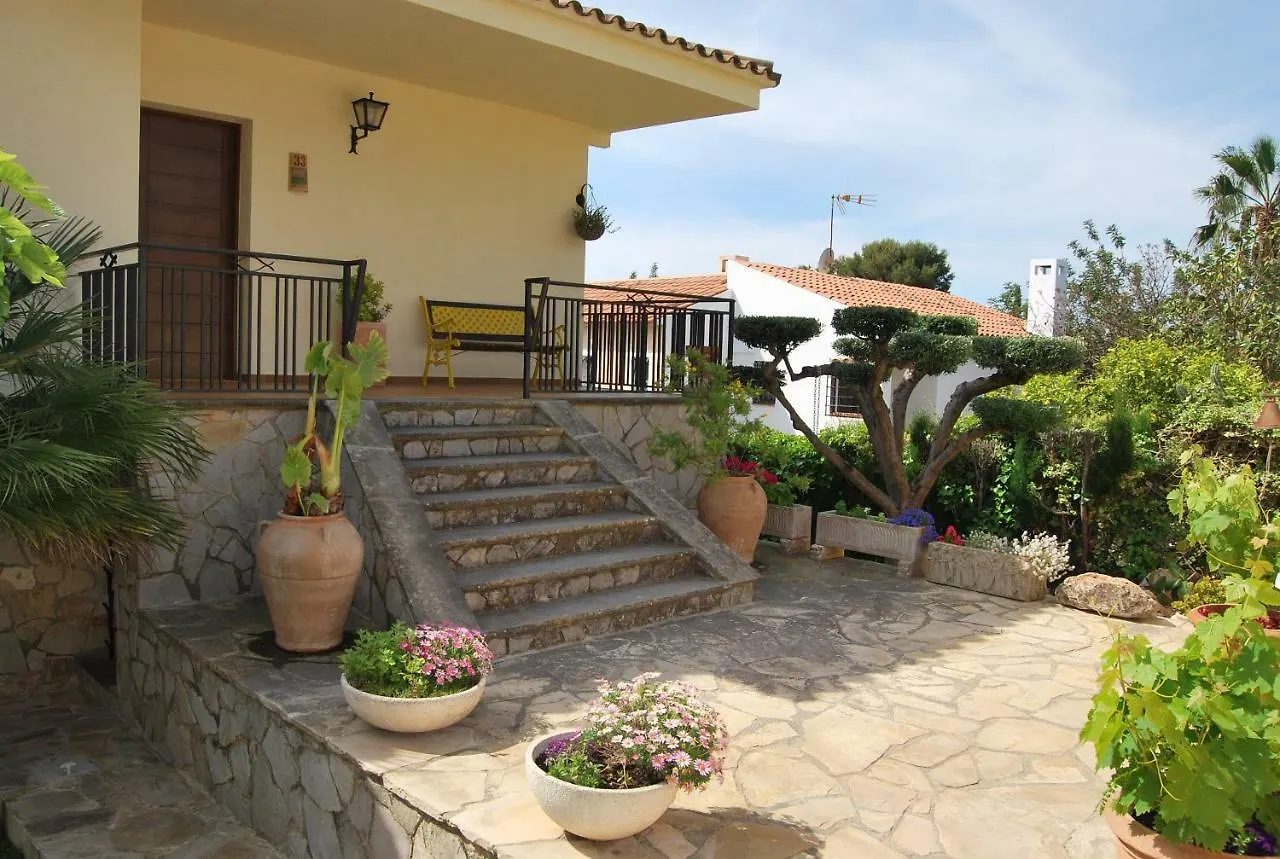 Sunny Holiday Home Крешель