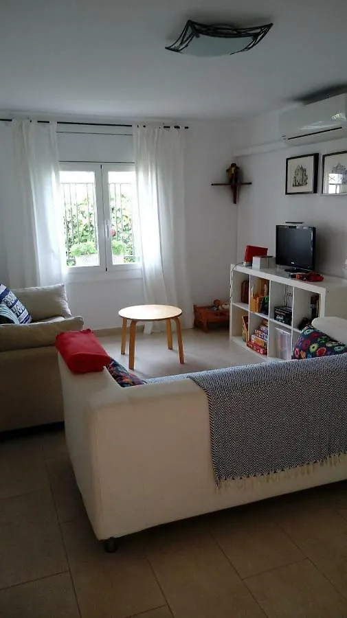 Sunny Holiday Home Крешель